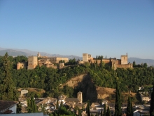 Alhambra_Granada_desde_Albaicin.jpg - A SPANYOL POLGÁRHÁBORÚ 522 MÁRTÍRJÁT AVATTÁK BOLDOGGÁ