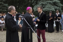 IMG_2997v_resize.jpg - GYERMEK ÉS FELNŐTT ÉNEKKAROSOK BEÖLTÖZTETÉSE-FÉNYKÉPALBUM