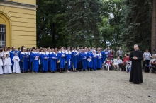 IMG_3004v_resize.jpg - GYERMEK ÉS FELNŐTT ÉNEKKAROSOK BEÖLTÖZTETÉSE-FÉNYKÉPALBUM