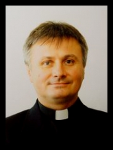 sm_szekeres_mihaly.jpg - FÉNY, AMELY AZ ÉG FELÉ IRÁNYÍTJA TEKINTETÜNKET