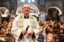 img (5).jpg - ÖTSZÁZAN AZ EGYMILLIÓBÓL – RÓZSAFÜZÉRT IMÁDKOZÓ GYERMEKEK TANÚSÁGTÉTELE SZOLNOKON
