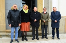 ERD166.jpg - „NE CSAK SZÓVAL ÉS BESZÉDDEL SZERESSÜNK, HANEM TETTEL ÉS IGAZSÁGGAL!” – SZENT-ERZSÉBET DÍJBAN RÉSZESÜLT A KARITÁSZ HÁROM ÖNKÉNTESE