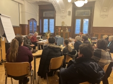 IMG_2162.jpg - ISTENKAPCSOLAT MÉLYÍTÉSE A HITTANÓRÁN - HITOKTATÓI TOVÁBBKÉPZÉS EGY ÚJ KATEKETIKAI MÓDSZERRŐL