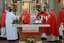 2.JPG - SZENT ANDRÁS-NAPI TEMPLOMBÚCSÚT ÜNNEPELTEK ÉRSEKVADKERTEN
