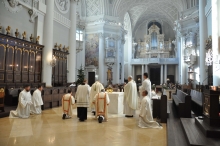 DSC_9373.jpg - SZENT CSALÁD VASÁRNAPJÁN HÁLAADÁSSAL ZÁRULT A REMÉNY SZENTÉVE A VÁCI EGYHÁZMEGYÉBEN