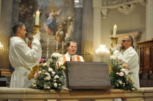 11_DSC_9513.jpg - VÍZSZENTELÉS A HÁROMKIRÁLYOK ÜNNEPÉN A VÁCI SZÉKESEGYHÁZBAN