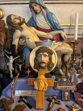 Kereszt-kiállítás Érsekvadkerten