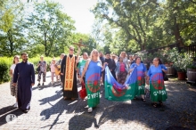 Érkező hívek